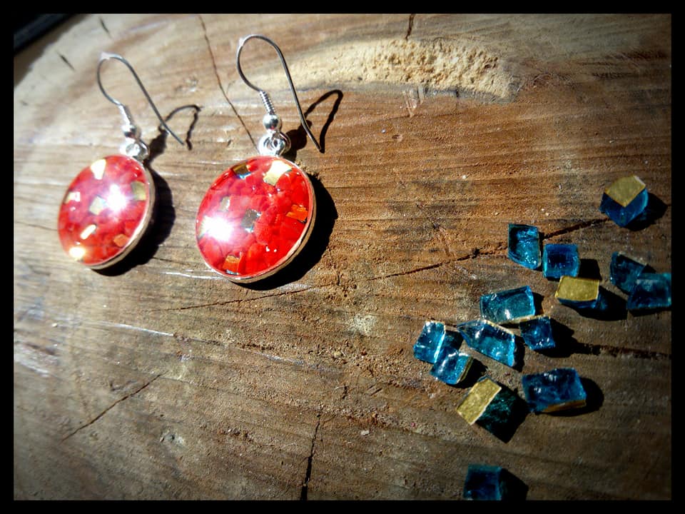 boucle d'oreille ronde, mosaïque rouge